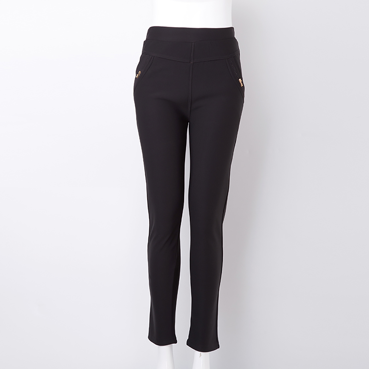 Carbonized fleece thermal pants Application Scenario