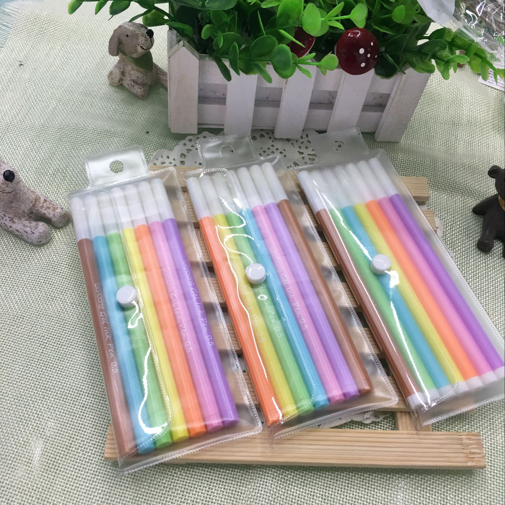 Wanbang 3721 colored gel pen, 7-color outlining pen Application Scenario