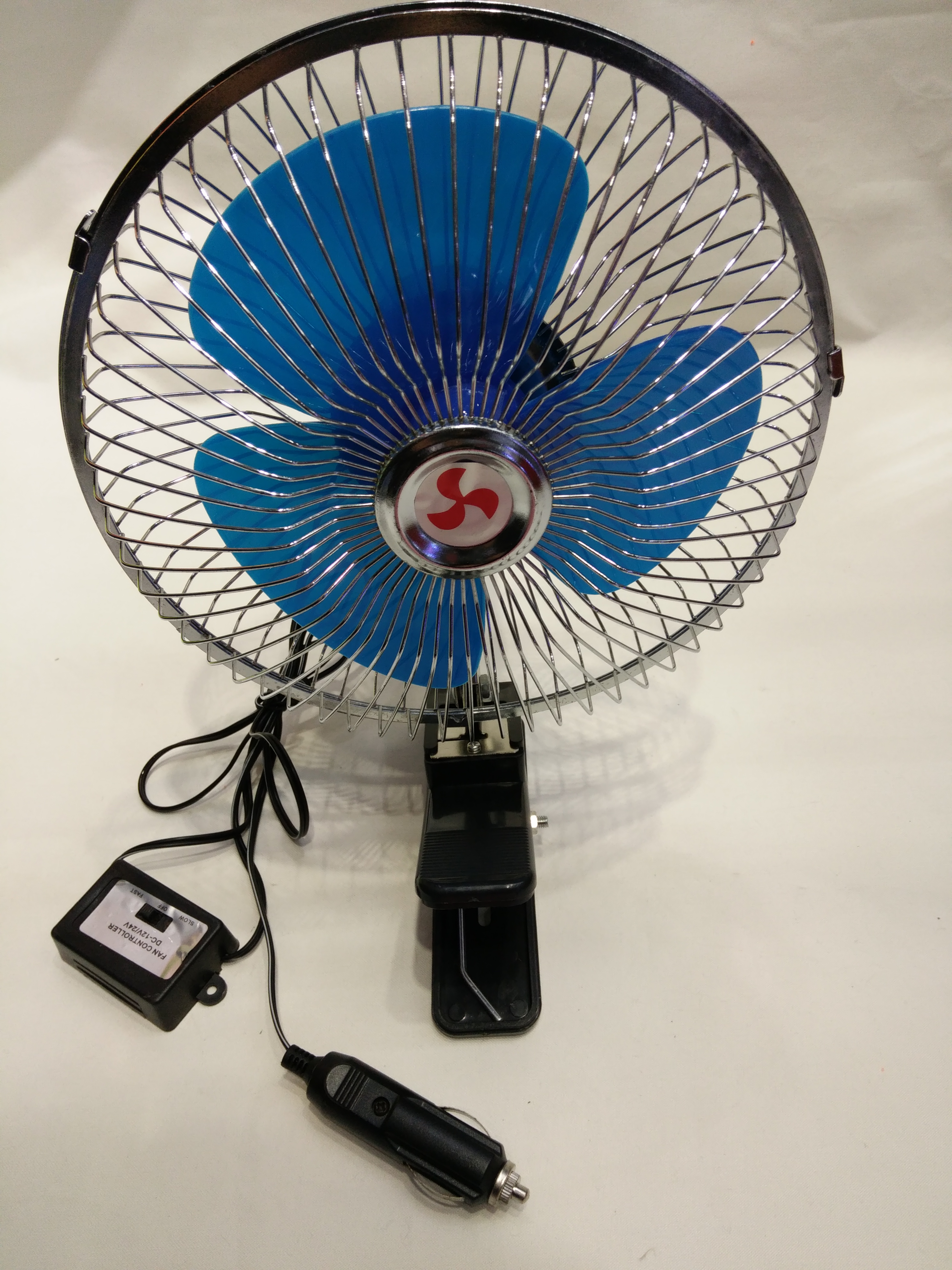 批发车载12V24V8寸摇头夹子开关风扇产品图