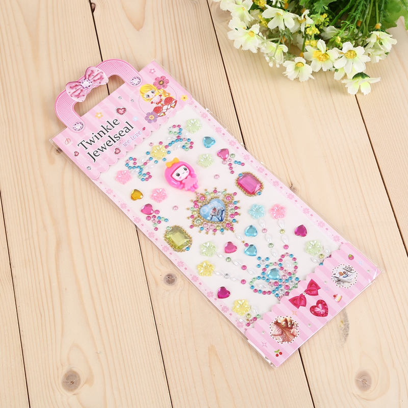 美甲饰品实物图