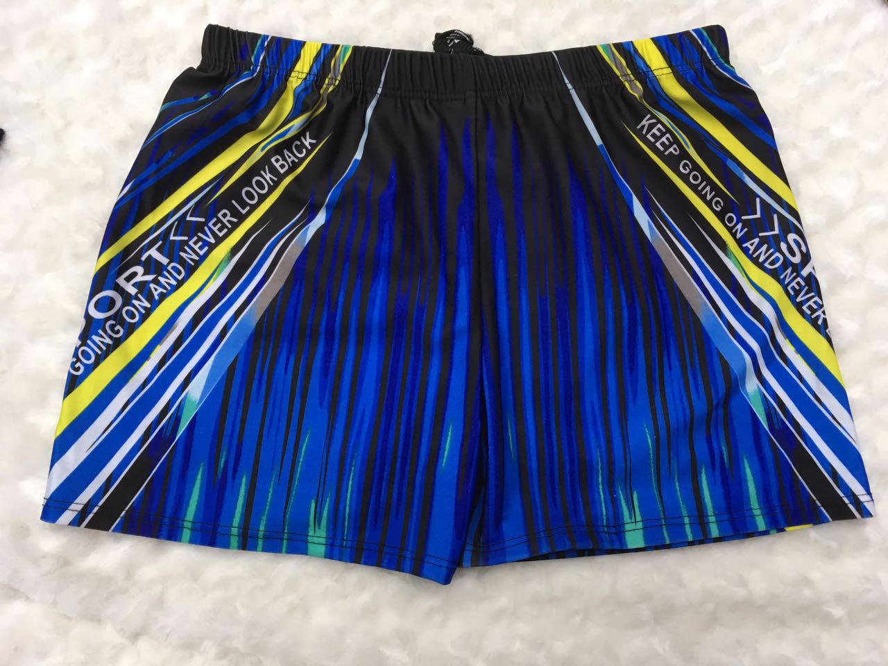 Men's swimming trunks Large size swimming trunks Flat corner hot spring fashion digital printed fashion men's swimming trunks details Picture