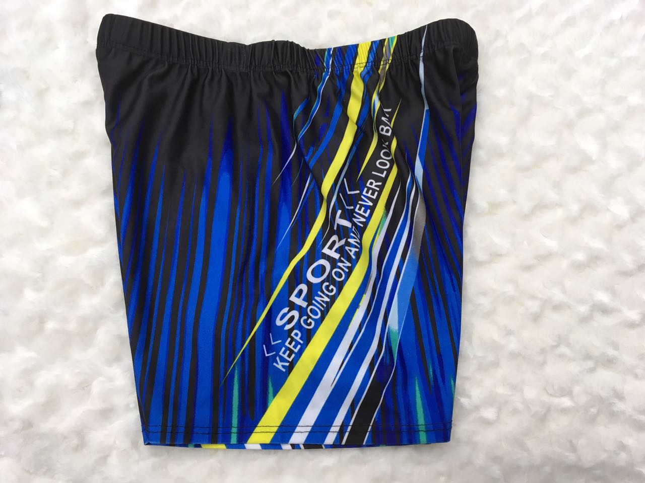 Men's swimming trunks Large size swimming trunks Flat corner hot spring fashion digital printed fashion men's swimming trunks Application Scenario