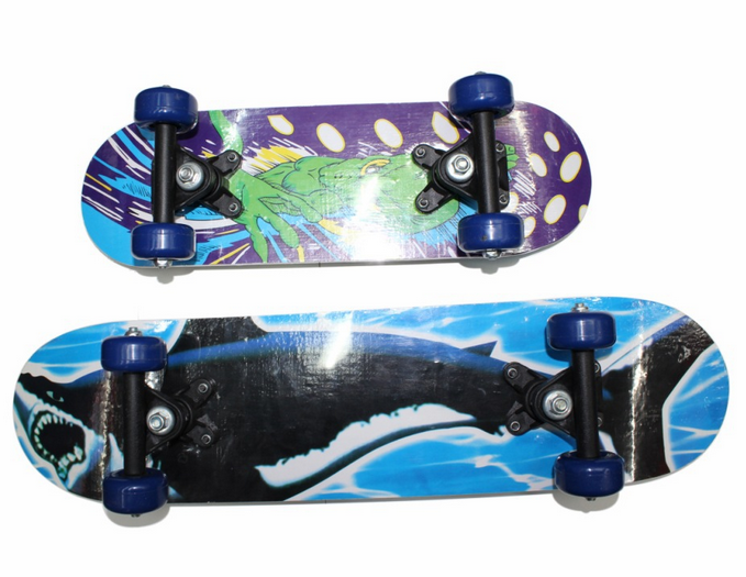 Children four-wheel cartoon scooter double tilt 43CM thick maple primary skateboard details Picture