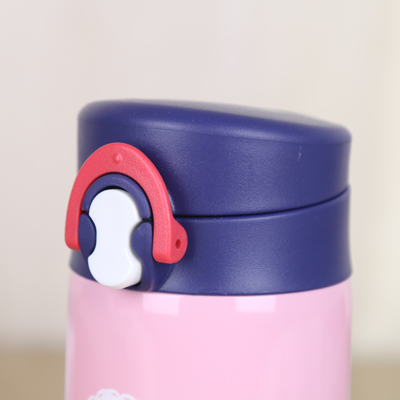 South Korea Creative Bounce Cover Thermos Cup Fashion Couple Printing Stainless Steel Water Cup Application Scenario