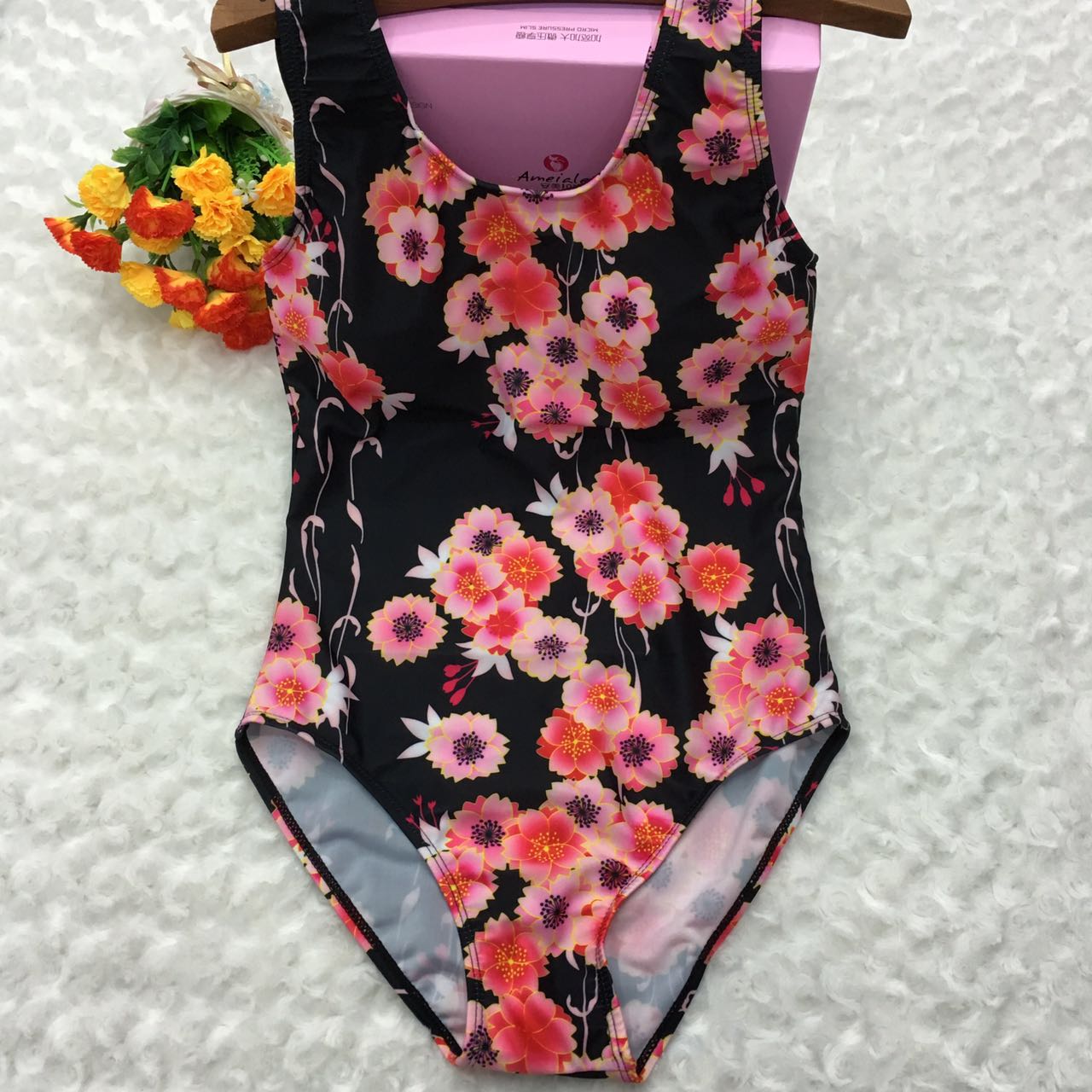European and American conjoined triangle suits conservative swimsuit