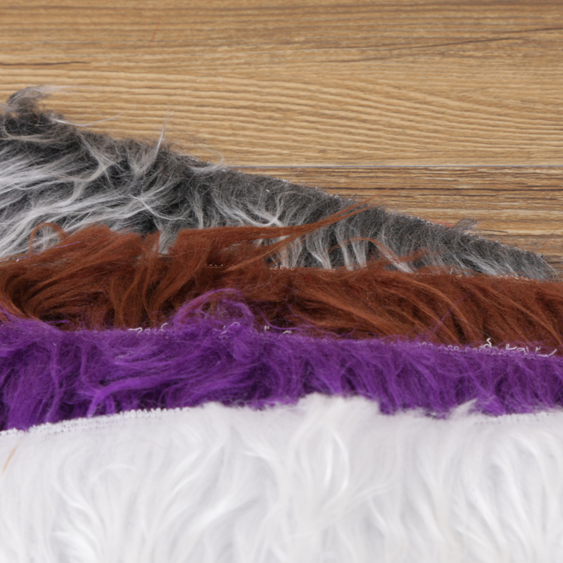 The water-repellent wool fabric is sold directly by the manufacturer in a variety of colors Application Scenario