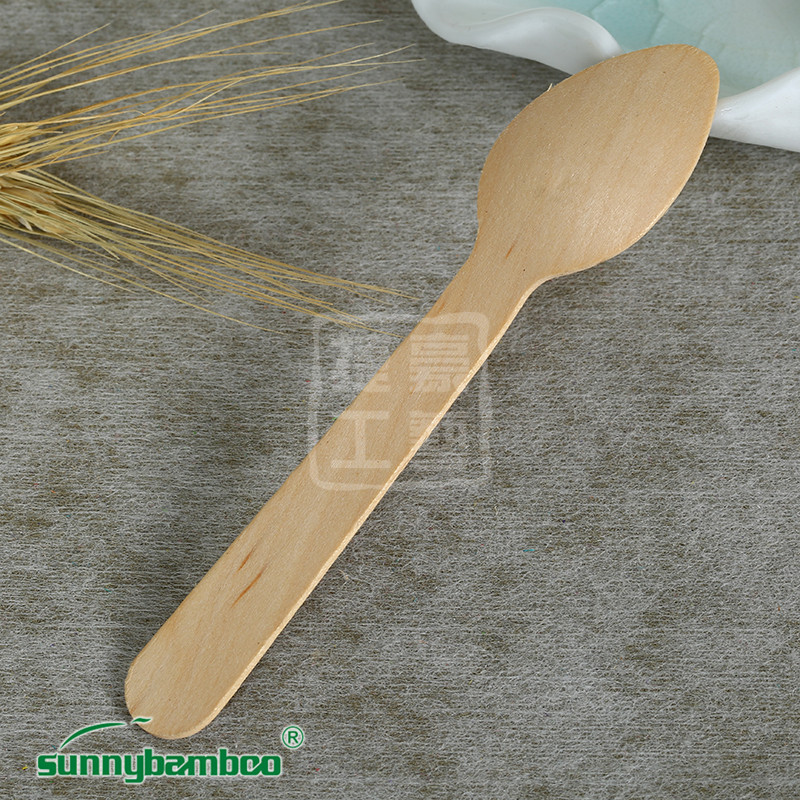 Factory direct sales of disposable wooden spoons from Yiwu Department Store. Made of eco-friendly materials, these disposable wooden spoons are popular outdoor tableware items details Picture