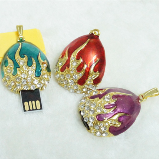 High-end jewelry USB flash drive, Sacred Flame USB flash drive, gemstone necklace, 32GU USB flash drive, sufficient quantity, can be engraved with logo Application Scenario