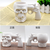 Yiwu good goods creative ceramic skull pistol cup ghost head custom gift water cup fashion Starbucks mug
