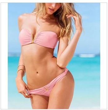 A large number of spot European and American metal BIKINI deep V big chest together with a chest pad BIKINI Application Scenario