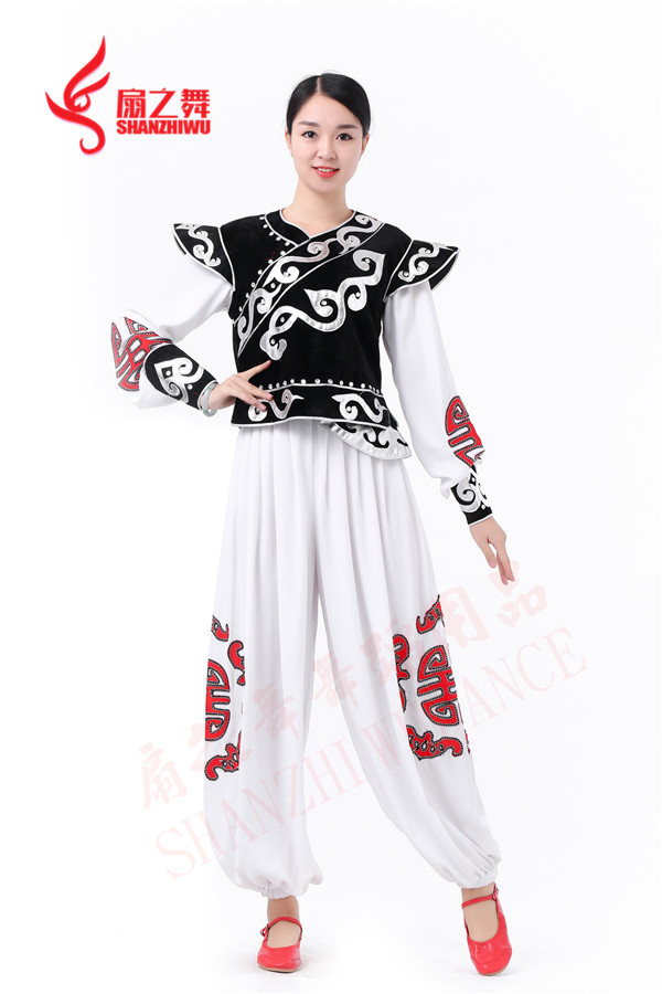 2017新款演出套装跳舞服装表演服装两件套厂家直销