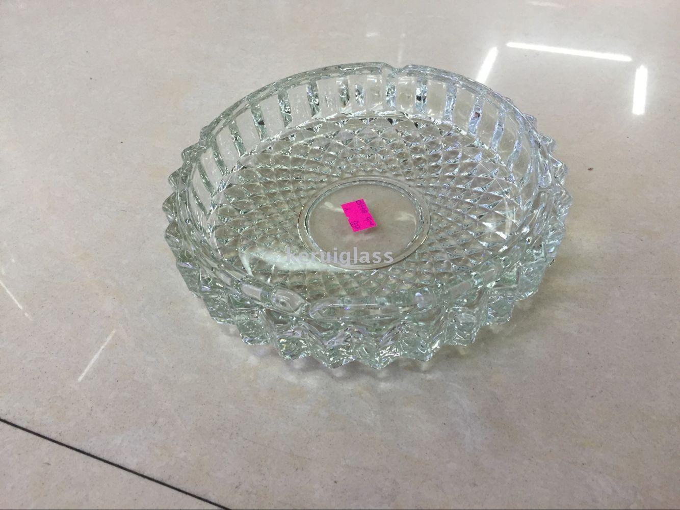 玻璃大圆烟缸产品图