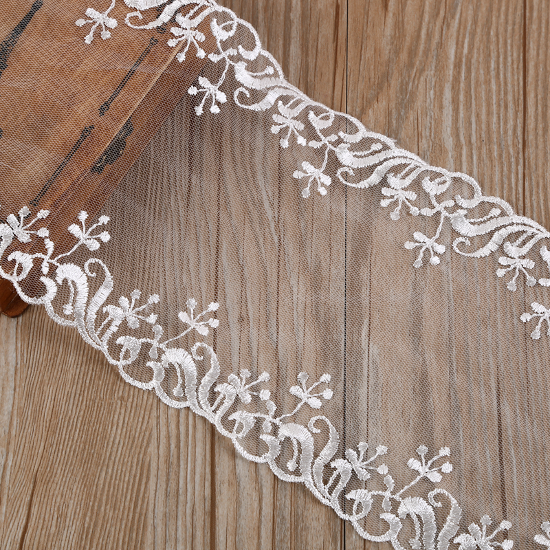 Factory direct sales of exquisite mesh fabric with transparent edges and embroidered lace clothing accessories