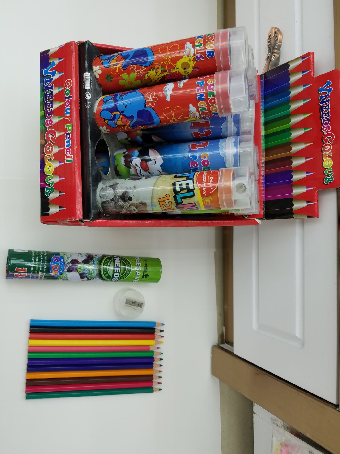 7 "12 color iron cylinder color pencil display box packaging