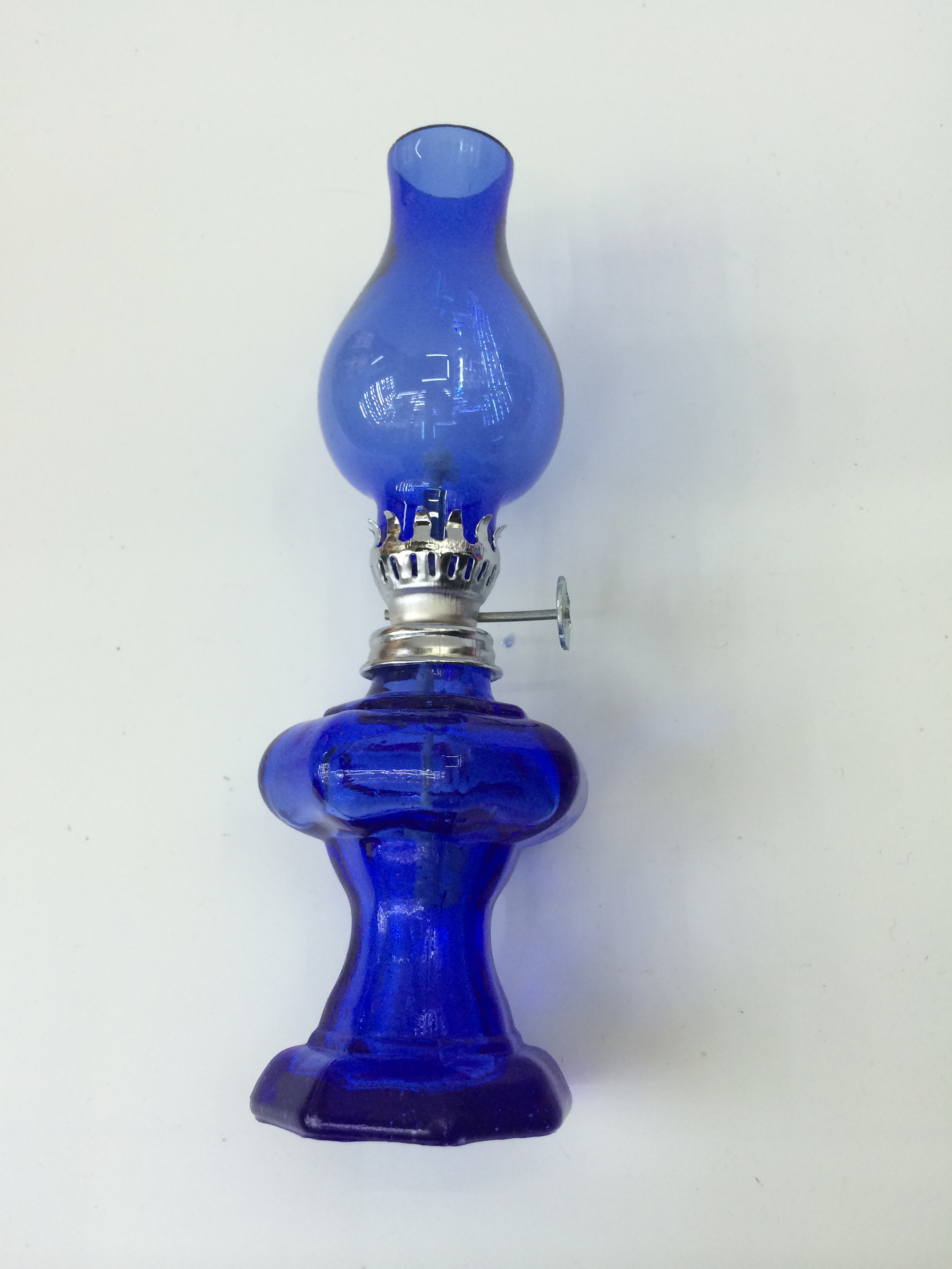 玻璃油灯，八角灯，情侣灯，工艺油灯，风灯，厂家直销。