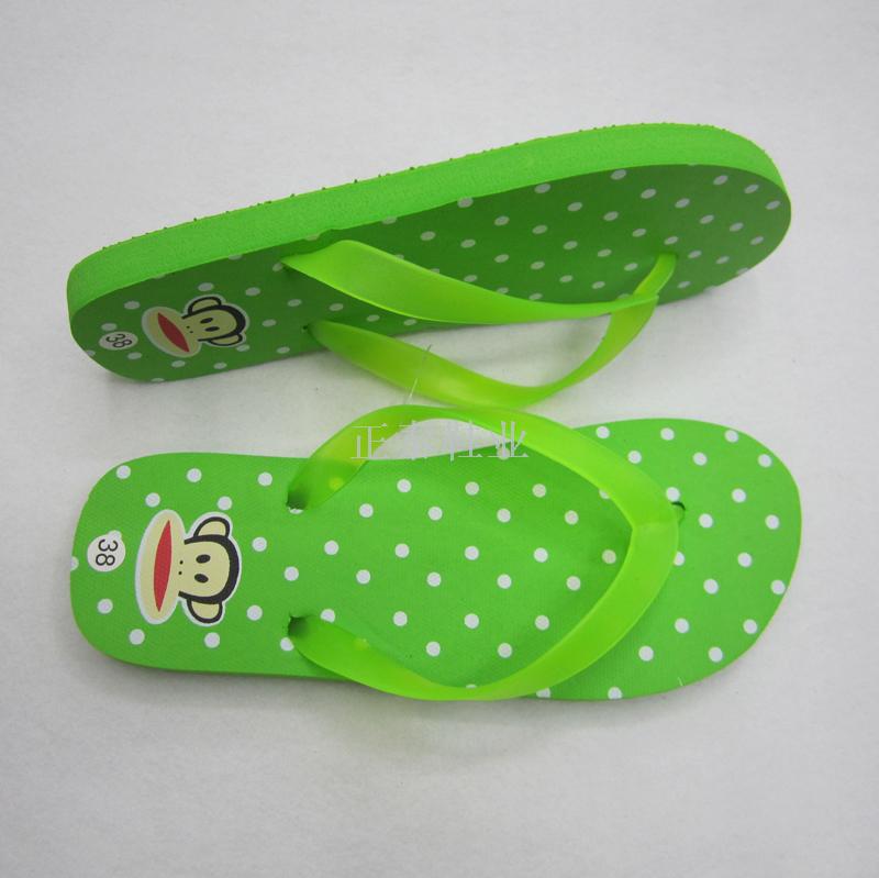 Factory direct sales of custom-made fluorescent green dot women's flip-flops and cooling flip-flops details Picture