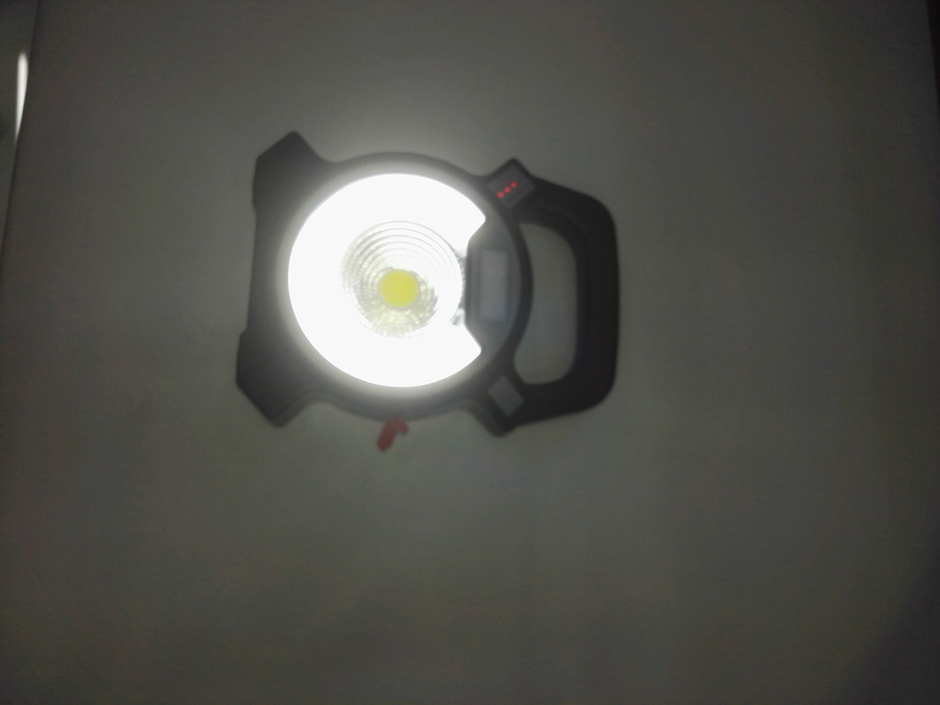 The new COB multi-purpose camping lamp details Picture