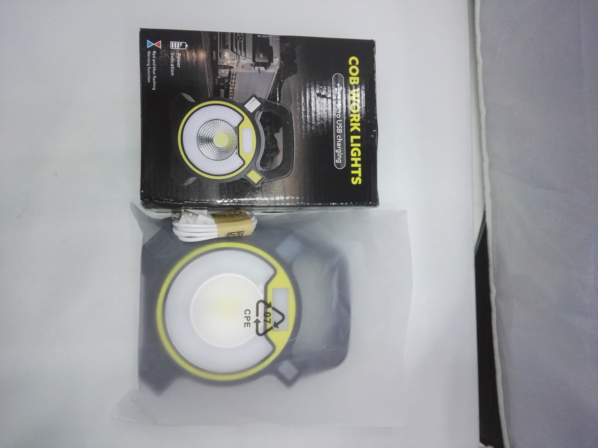 The new COB multi-purpose camping lamp Specification image