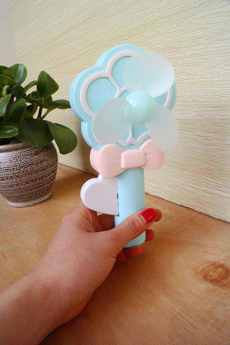 Plum Blossom hand pressure fan Creative environmental hand pressure fan students portable handheld fan