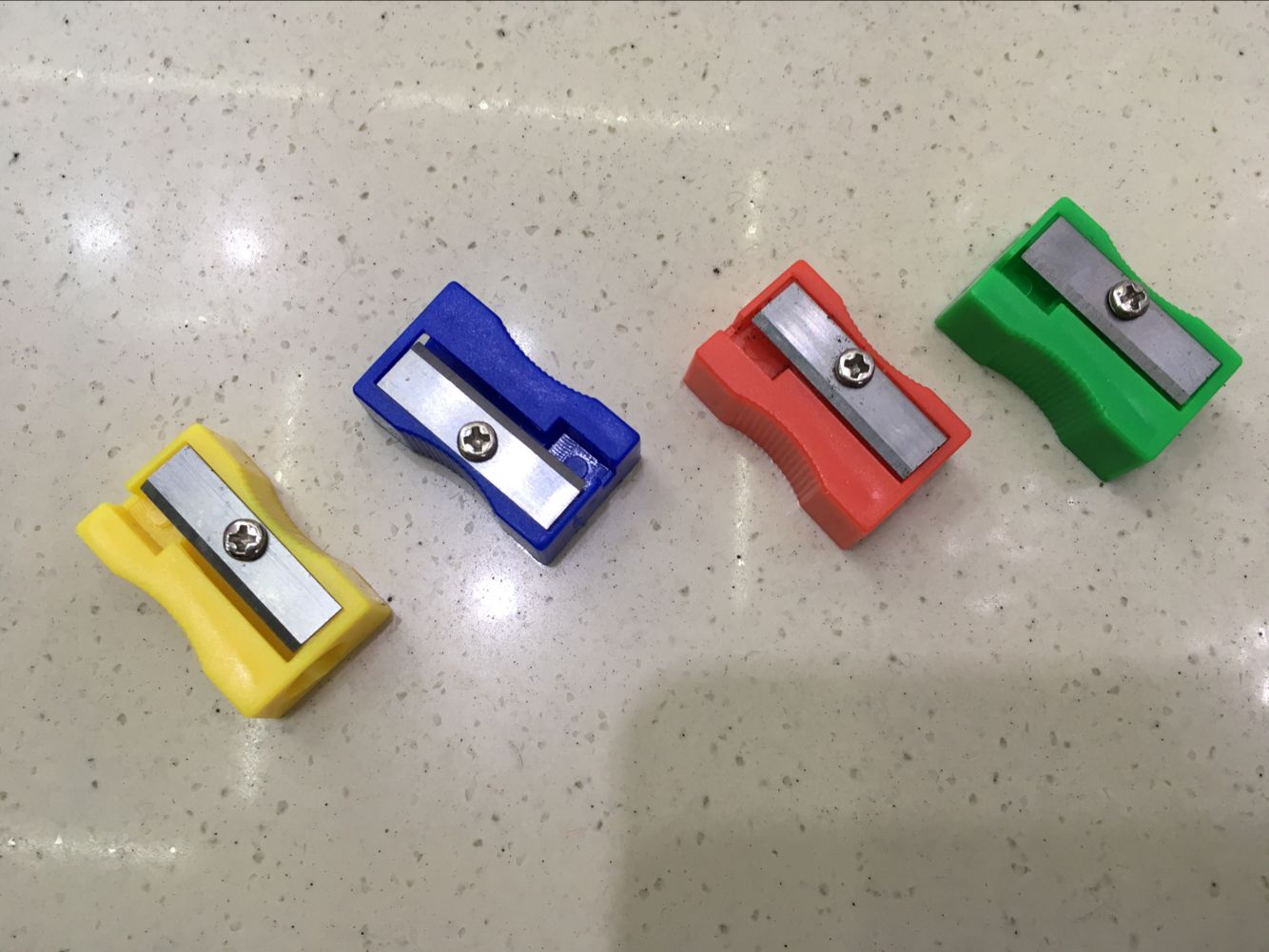 超灵黄色大白橡皮 卡通立体卷笔刀 可爱韩国橡皮擦 小学生奖品卷笔刀