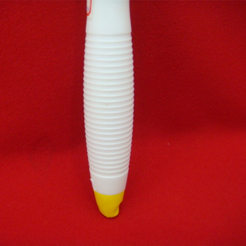 Creative Wiper Spray bottle dual purpose glass wiper Application Scenario
