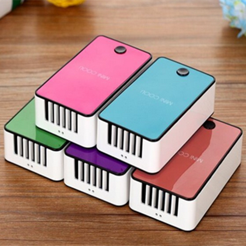 Mini portable cooling air conditioning fan Palm air volume mute fan Application Scenario