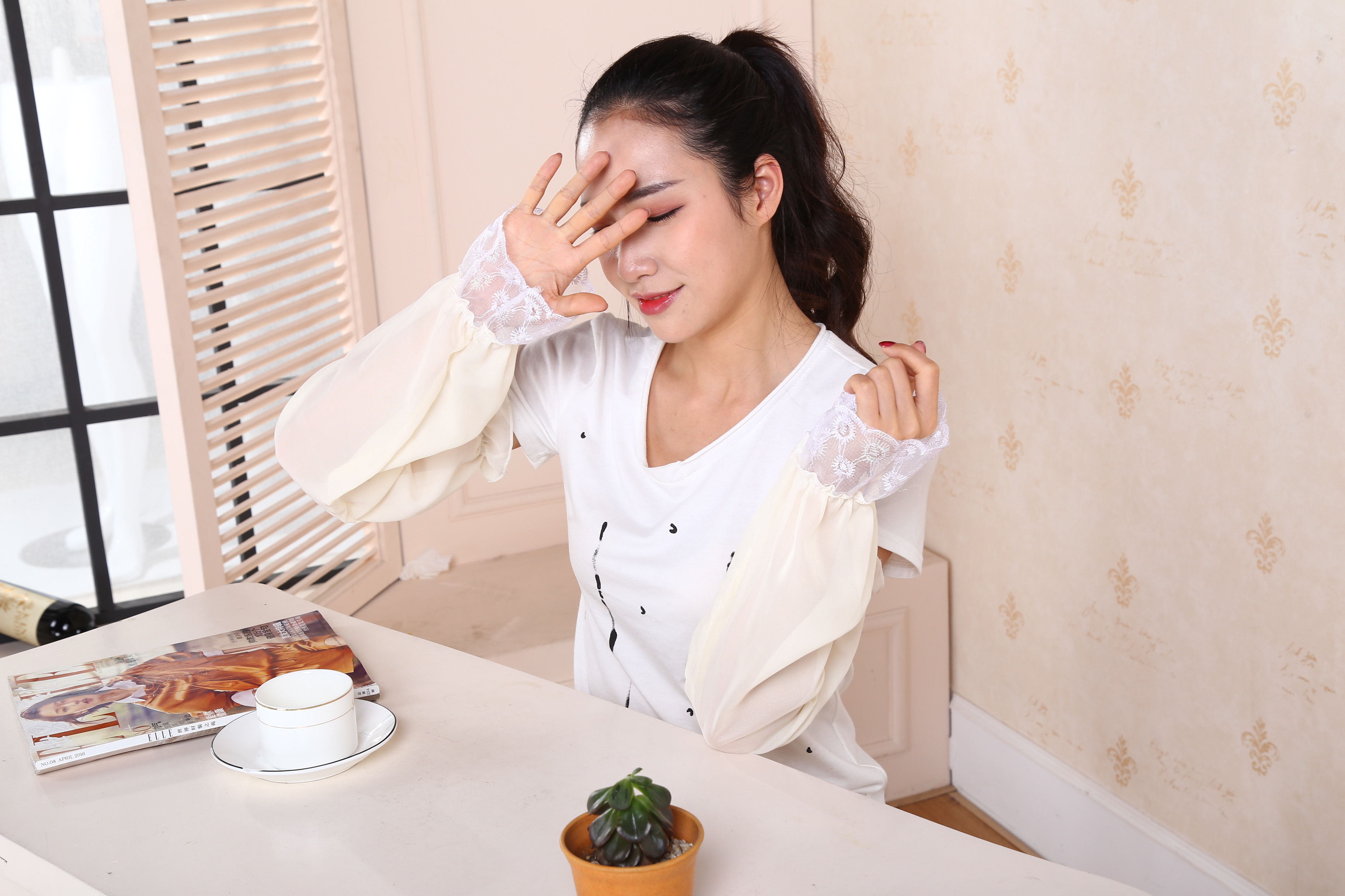 夏季防晒袖套女花边单色套袖轻薄透气开车骑车户外防晒细节图