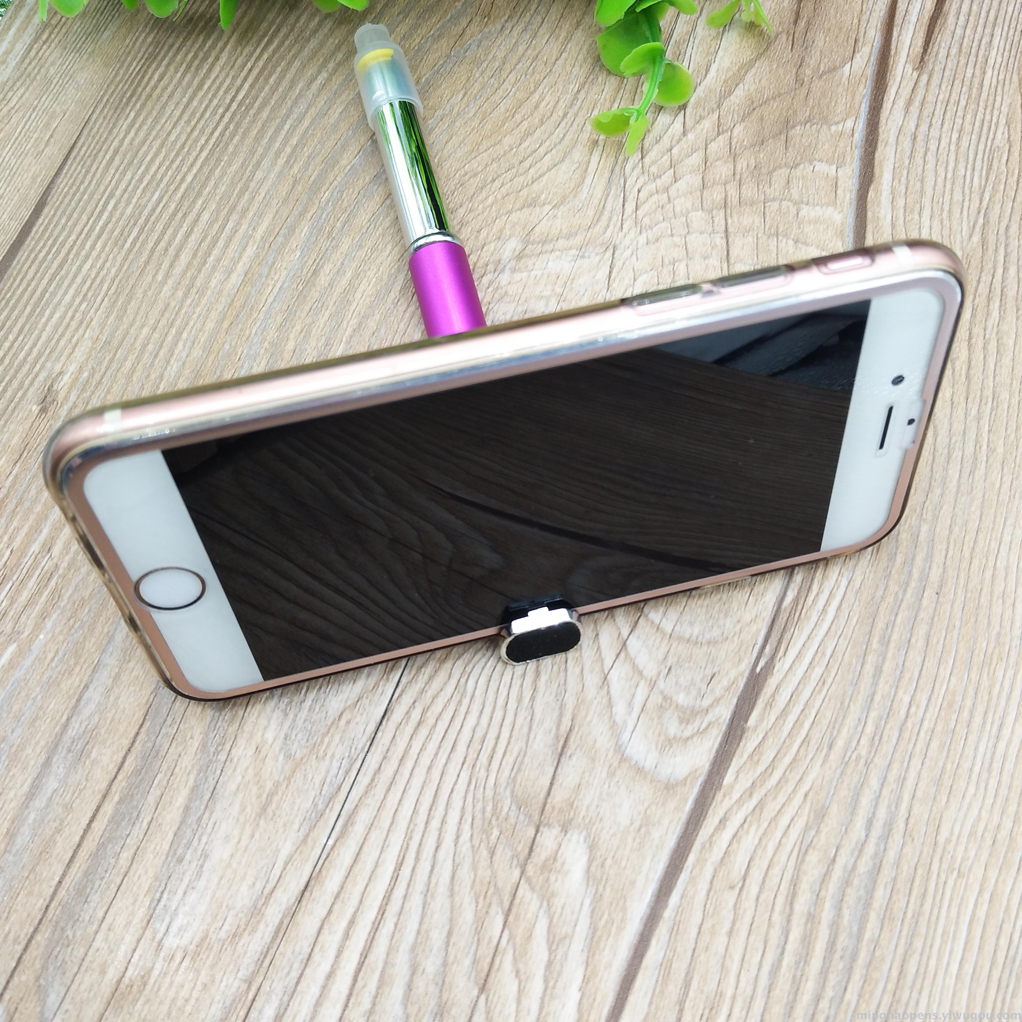 New LED light pen, mobile phone stand pen, three-in-one touch ballpoint pen, metal pen, ballpoint pen Application Scenario