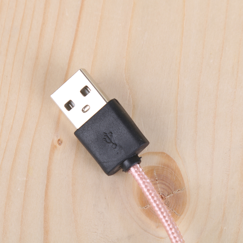 手机充电器实物图