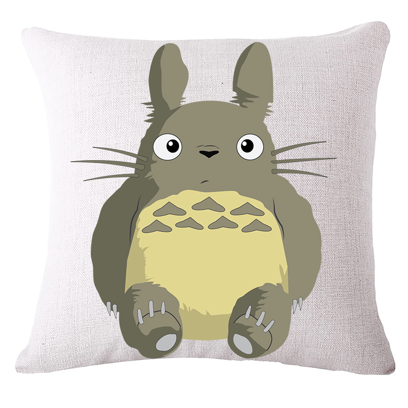 Cotton and linen throw pillows, cartoon Totoro throw pillows, sofa cushions, core-filled breathable car waist cushions Application Scenario