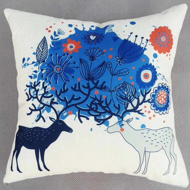 Wholesale fashionable deer throw pillows, home accessories, creative pattern throw pillows, printed throw pillow covers with cores