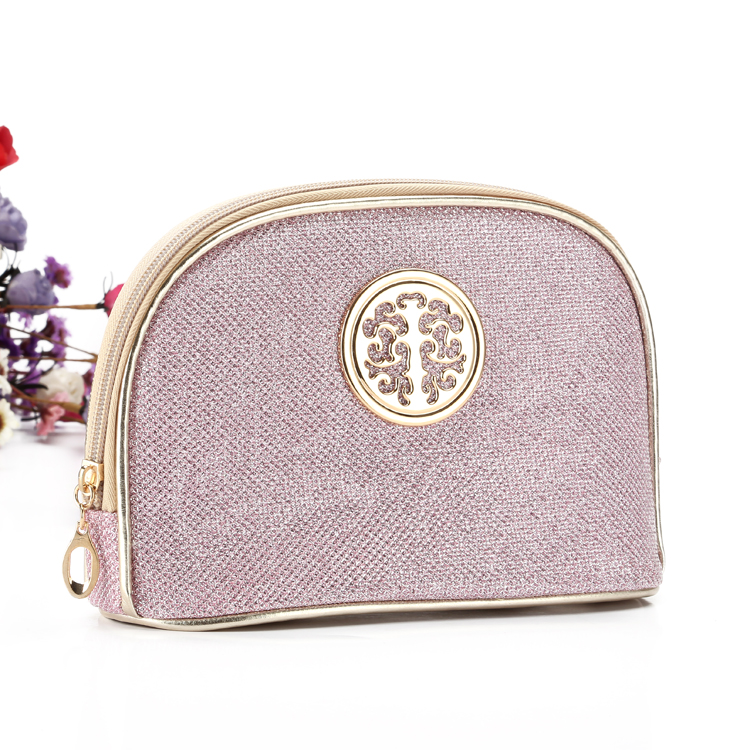Versión europea y americana gold pink shell cosmético bolso cosmético bolsa de tocador bolsa de almacenamiento semicircular bolsa de mano en polvo brillante Application Scenario
