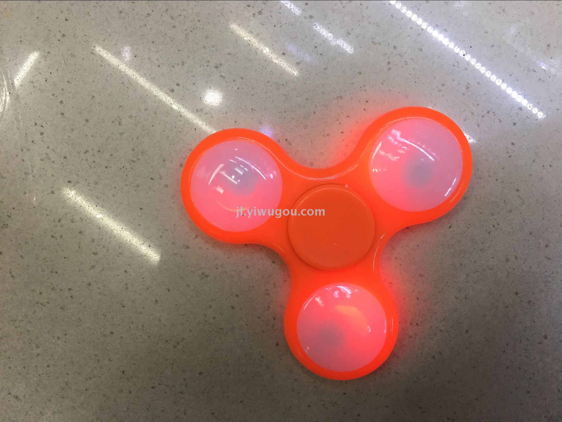 指尖陀螺 2叶 3叶5叶 闪灯的均有现货产品图