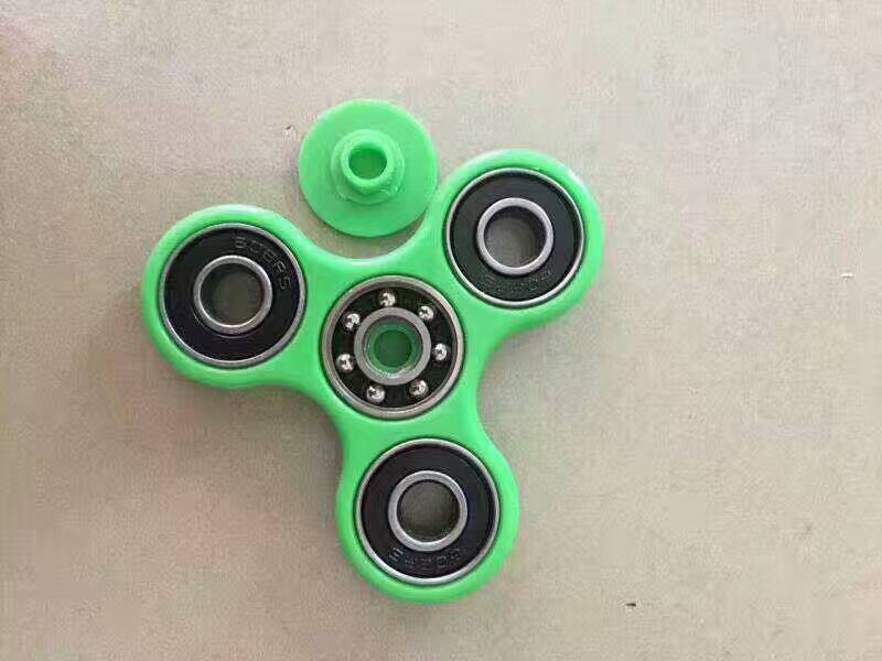 指尖陀螺 torqbar指间陀螺 edc手指陀螺 三角陀螺产品图