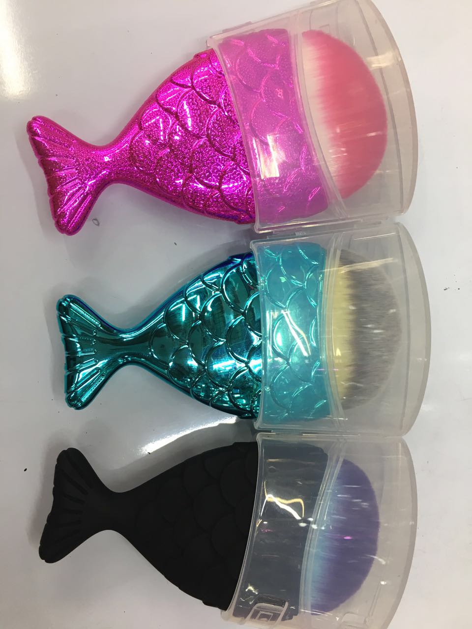 Foundation Brush New Single Fishtail Makeup Brush Beauty Fishtail Makeup Brush Fish-Shaped Small Fish Makeup Brush Fishscale Specification drawing