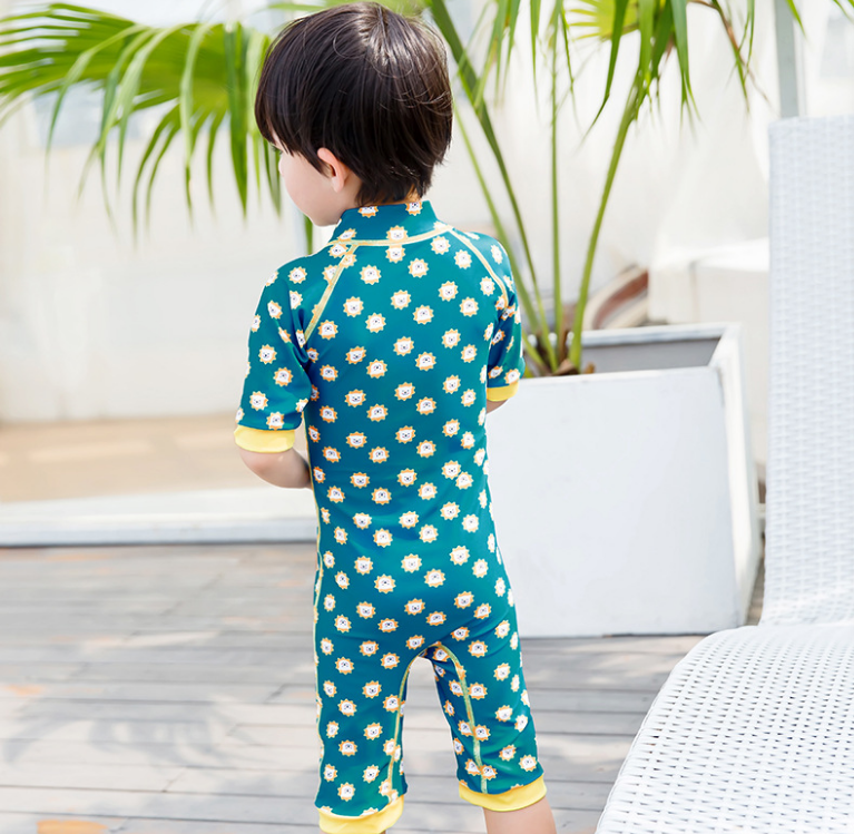 New children's swimsuit wetsuit sun protection warm swimsuit wetsuit waterproof mother wetsuit Application Scenario