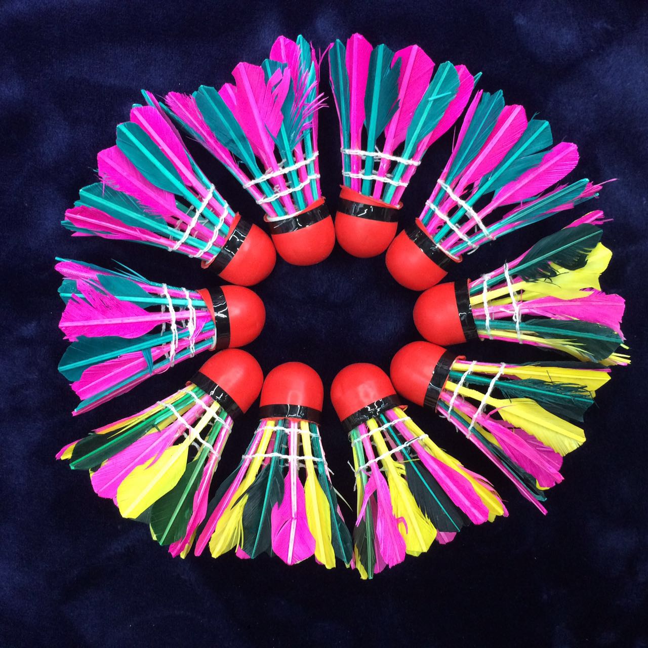 Factory direct sales and wholesale of red-headed badminton balls, duck feather foam head balls and training badminton balls