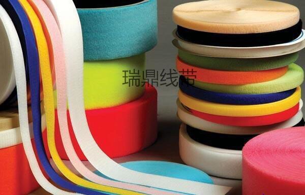 优质供应2.0cm无胶普通魔术贴粘扣带彩色子母带细节图