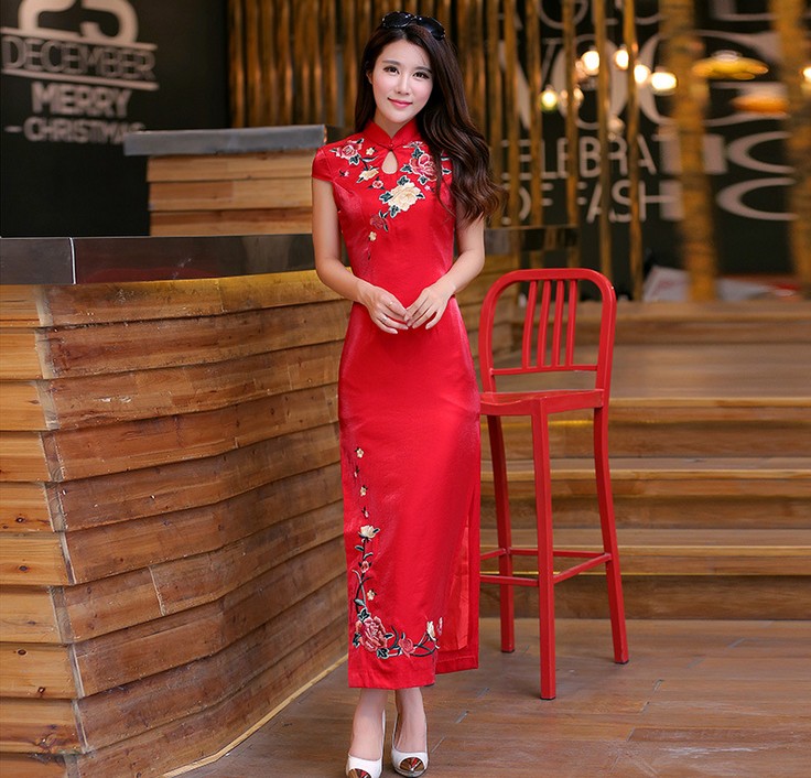 短袖长款婚礼仪旗袍迎宾衣服婚礼服装绣花新娘进酒裙