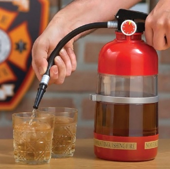 Creative new wine decanter Fire extinguisher Wine dispenser fire extinguisher drink machine
