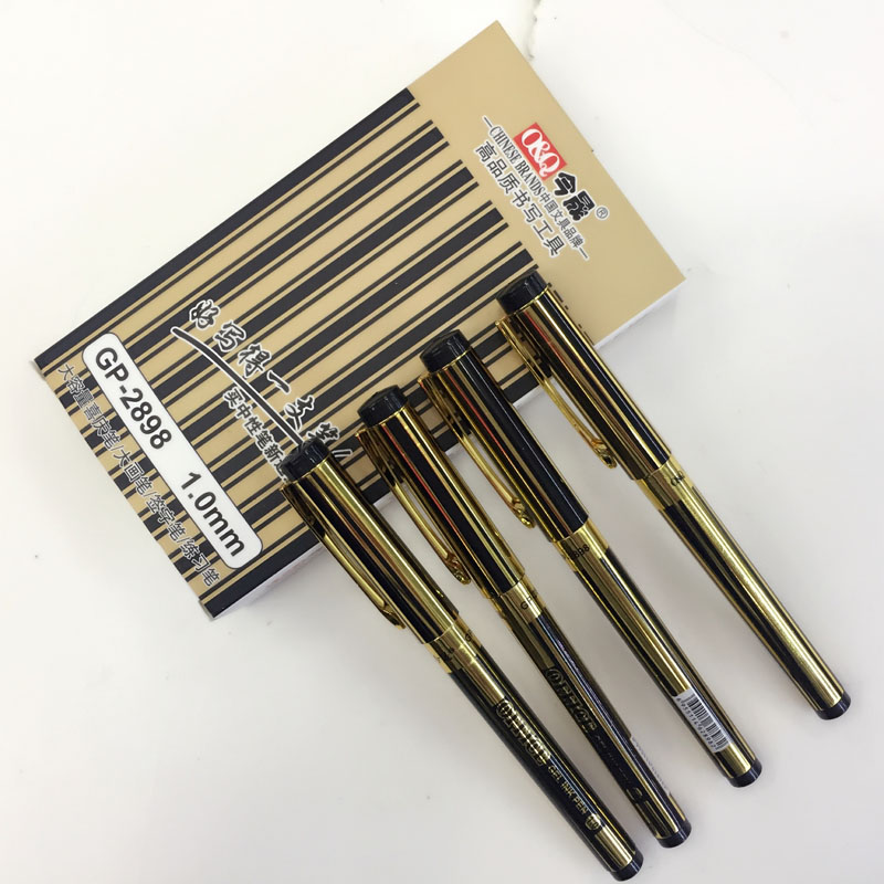 Student examination office large-capacity signature gel pen metal hook 1.0mm 2898 Application Scenario