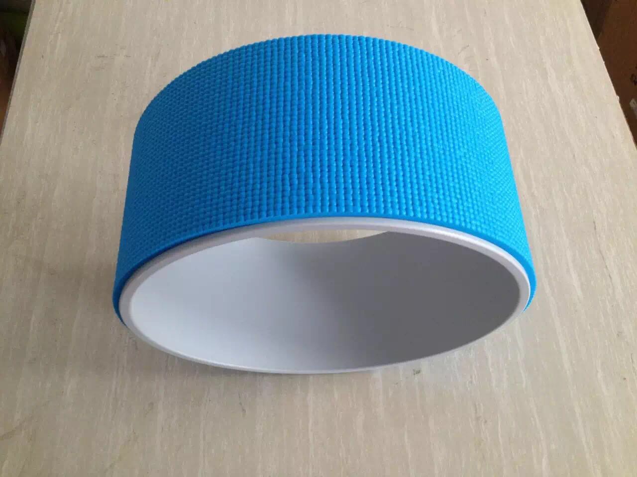 Wall-e yoga wheel for bodybuilding and fitness full figure