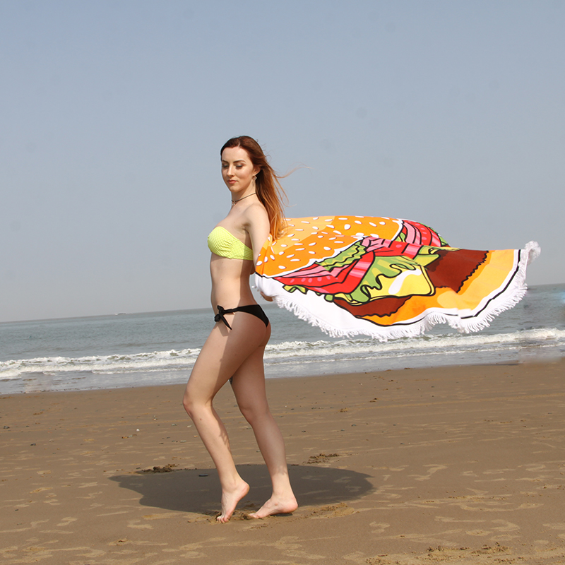 Direct sales of best-selling beach towels from the manufacturer in Hamburg. Active printed microfiber beach towel shawl details Picture