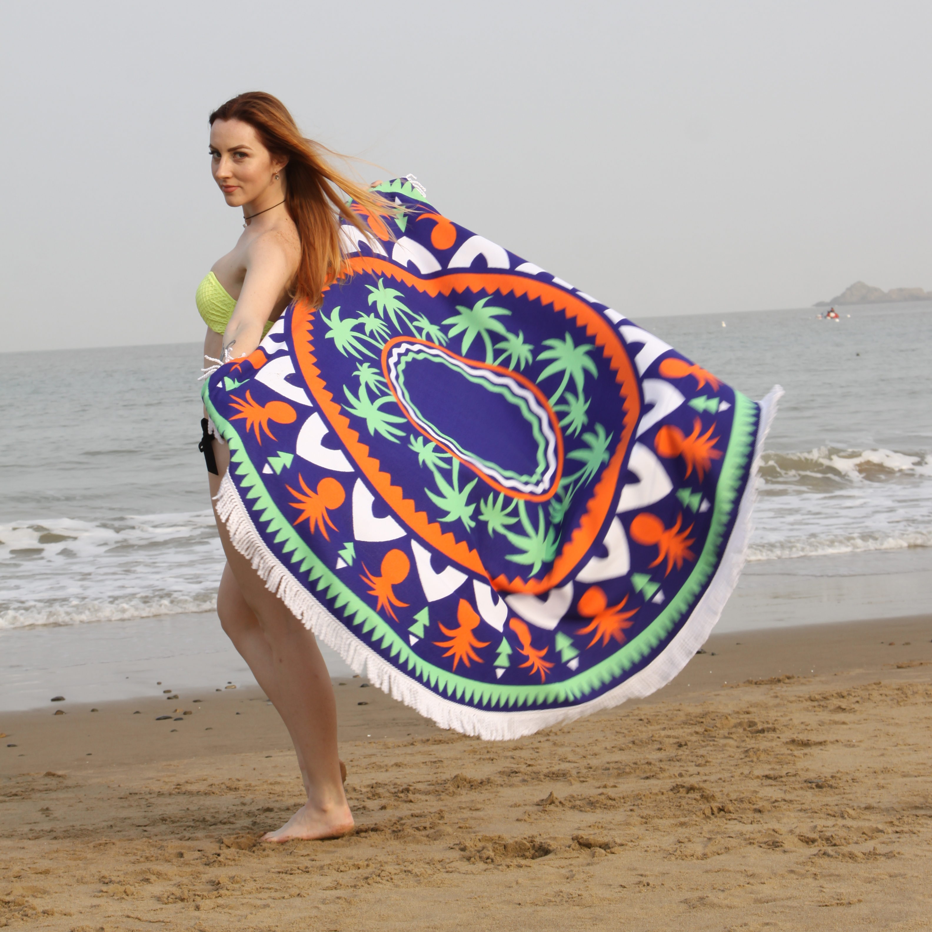 The original manufacturer of custom-made beach towels with ultra-fine fiber circular tassels for export