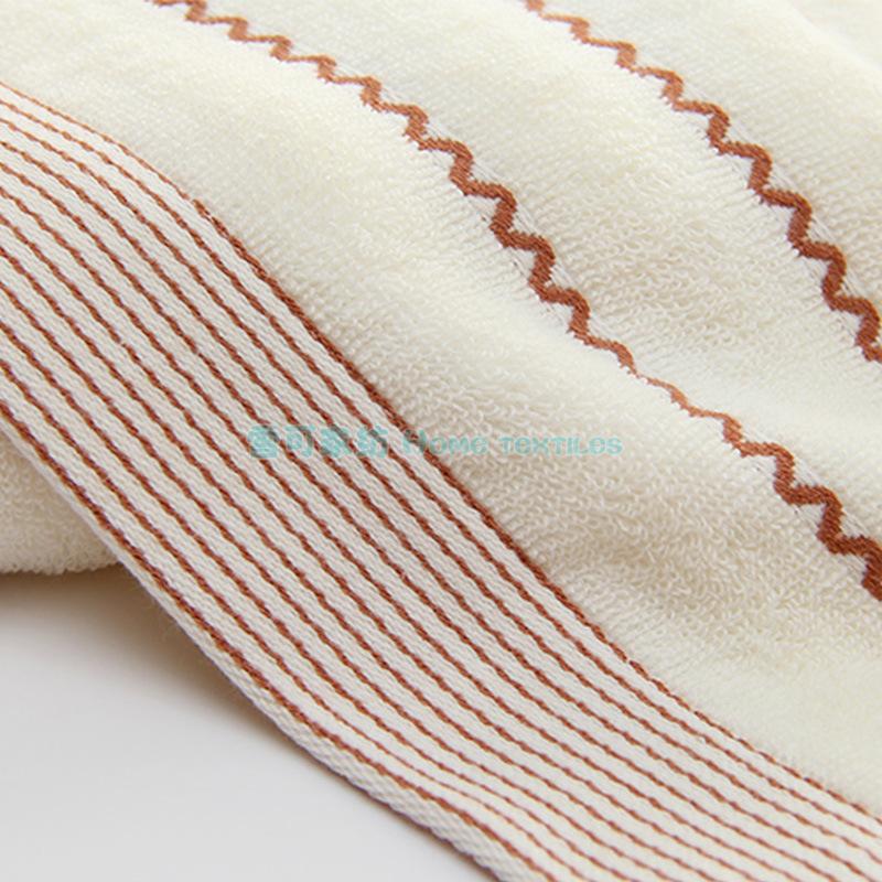 Pure cotton towels with thickened water ripple patterns are exclusively for supermarkets and can be customized by gift companies with embroidered logos Application Scenario