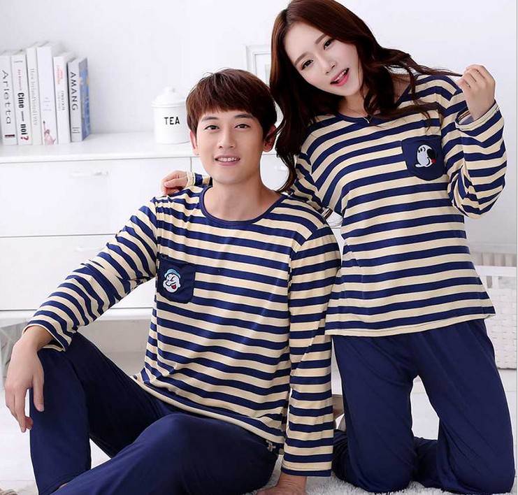 Cute cartoon couple pajamas for autumn and winter, long-sleeved casual pajamas for men and women, home wear sets Application Scenario