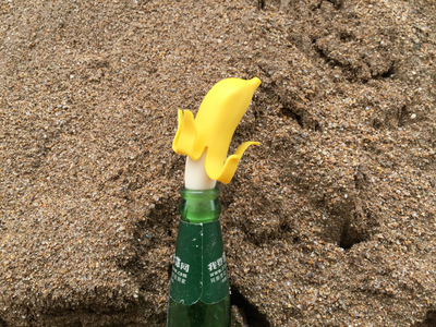 Creative banana wine stopper Food grade silicone bottle stopper Creative wine pouring machine details Picture