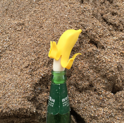 Creative banana wine stopper Food grade silicone bottle stopper Creative wine pouring machine full figure