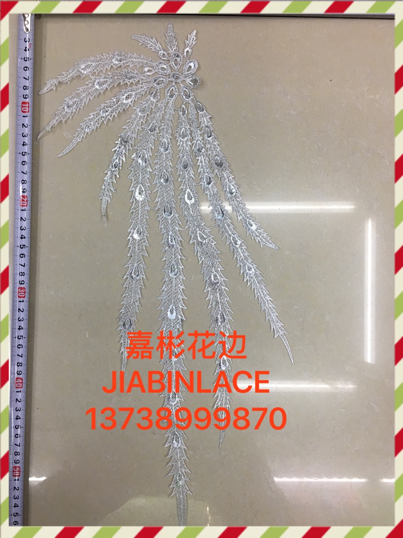 水溶刺绣 朵花 围巾 服装 裙子 打底裤 防晒衣 烫金花边产品图