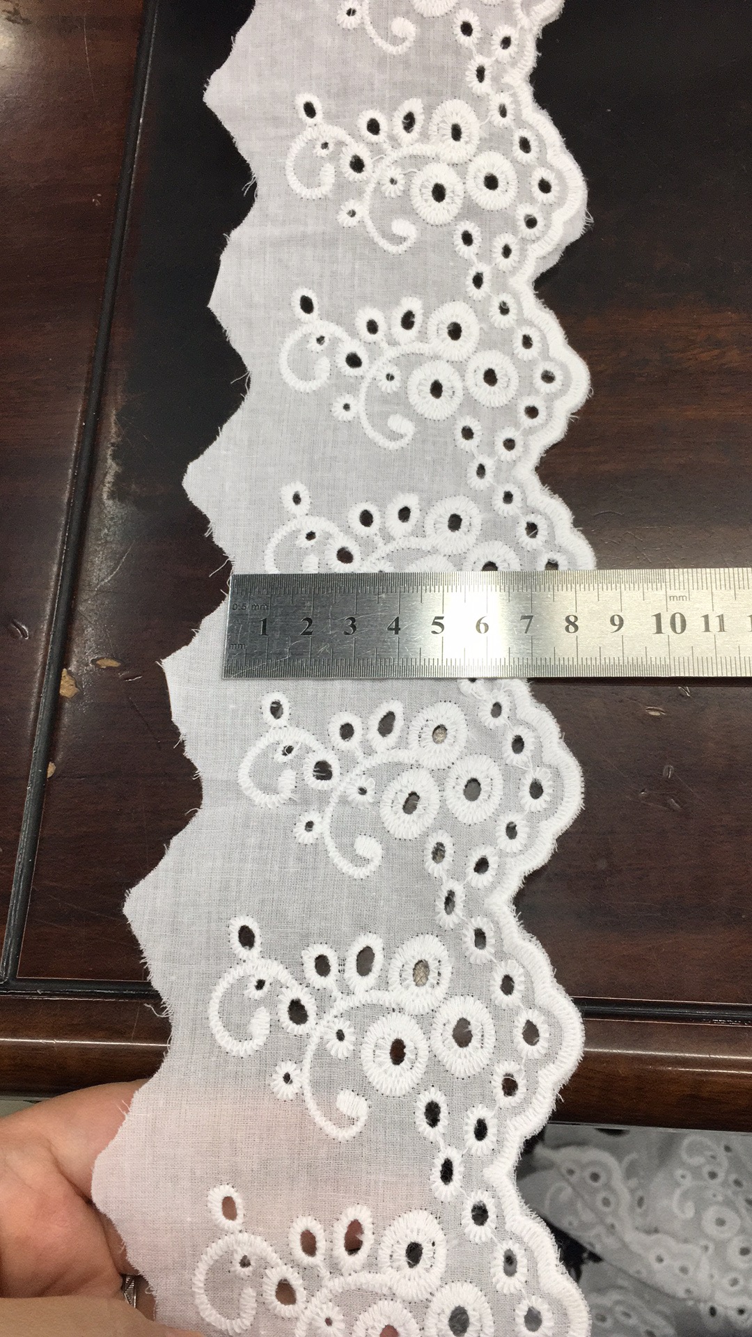 Factory direct sales of high-quality ready-made knitted cotton embroidered lace
